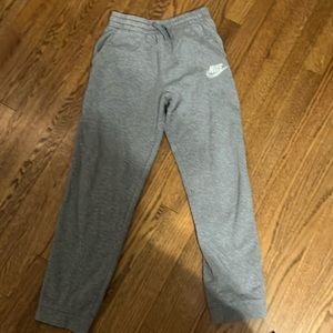 Nike All Kids Fit Sportswear Club Fleece Joggers.Grey